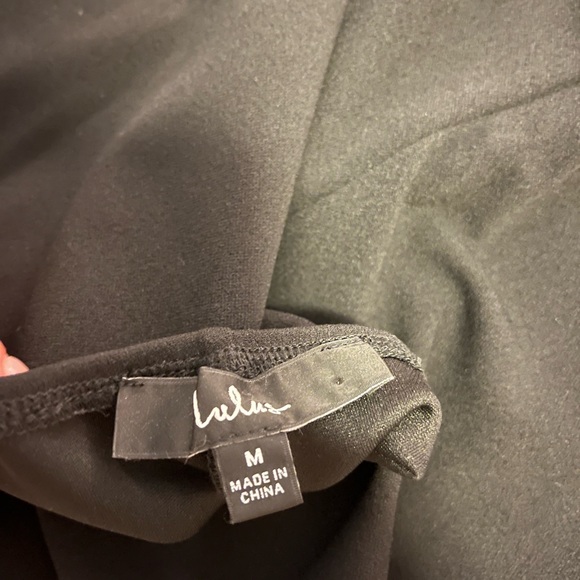 Lulu's Black V Neck Jumpsuit W/ Open Back Size M - Picture 6 of 6